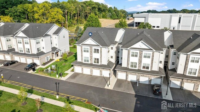 Building Photo - 33 Veterans Wy