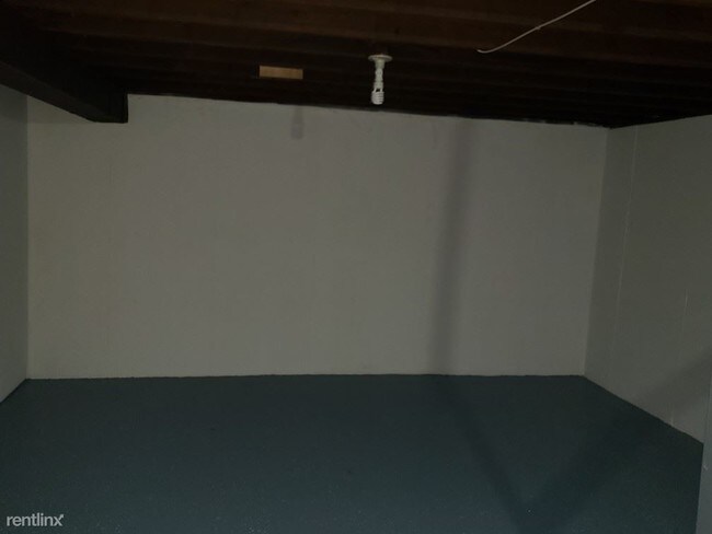 Building Photo - 2 br, 1 bath Townhome - 1416 South Dr.