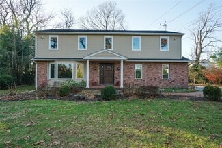 Building Photo - 1041 Glen Cove Ave