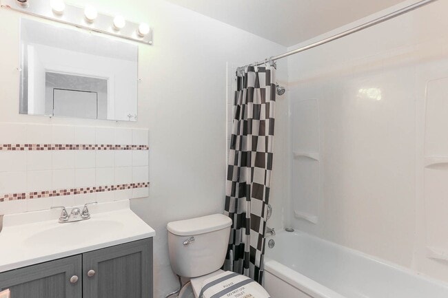 Building Photo - 5543 Allemong Dr