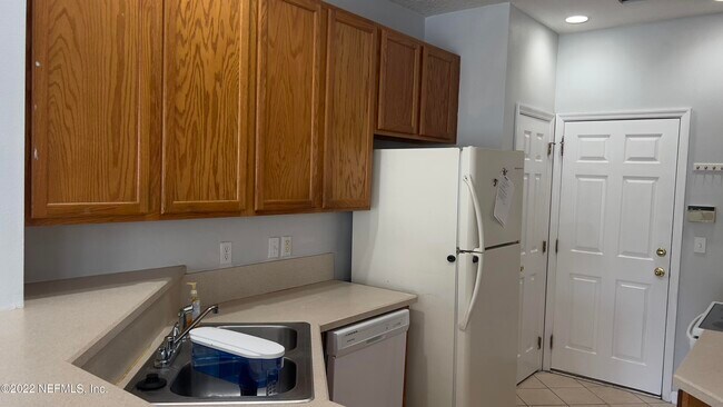 Foto del edificio - 3945 Buckthorne Dr
