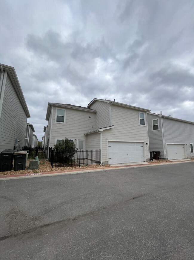 Photo - 10829 Emerick St Townhome