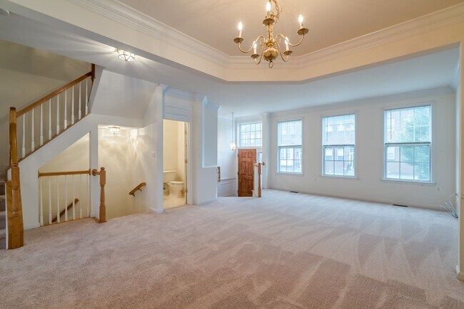 Building Photo - Sun-Filled And Spacious 3 Bedroom 2.5 Bath...