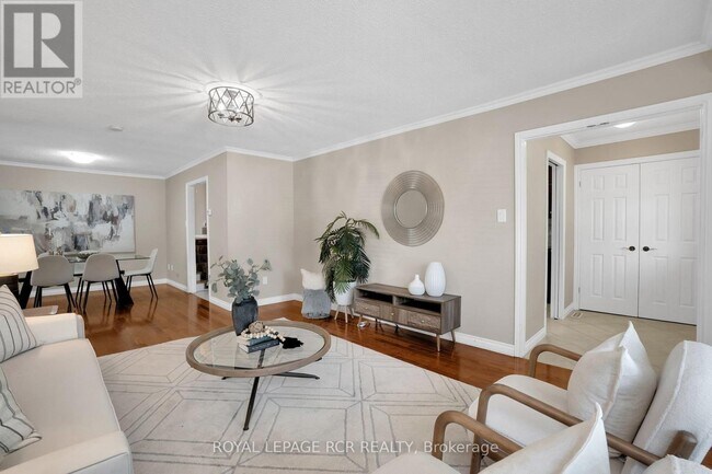 Building Photo - 273 Newlove Dr