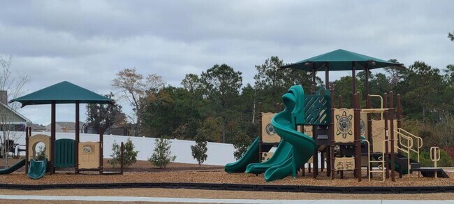 Foto del edificio - 10047 Hamilton Branch Loop