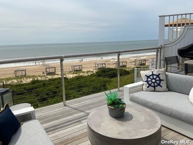 Foto principal - 272 Old Montauk Hwy