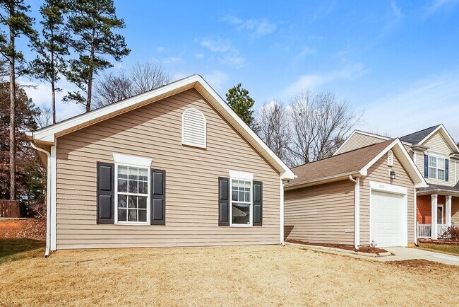 Building Photo - 7013 Sunman Rd