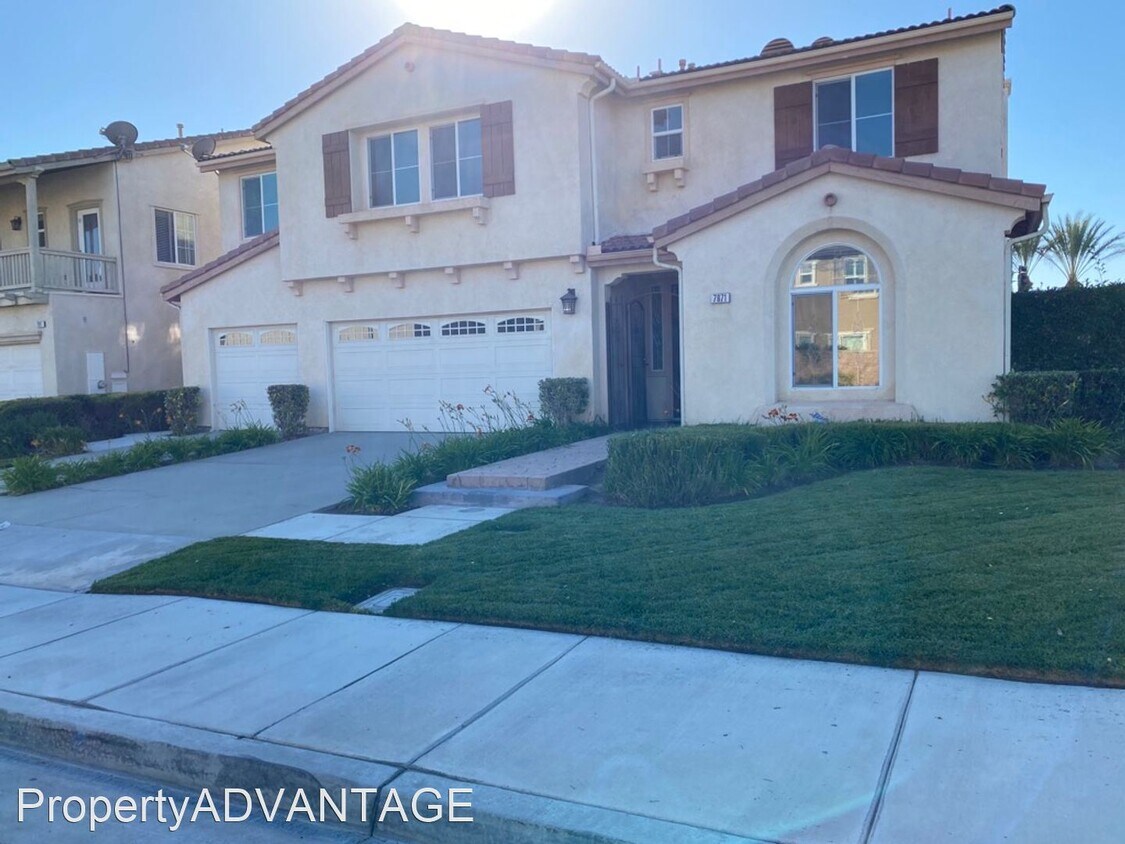 Foto principal - 5 br, 4.5 bath House - 7671 Stonegate Drive