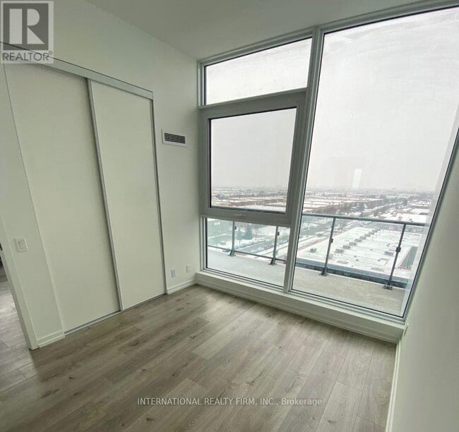 Building Photo - 1000 Portage Pkwy