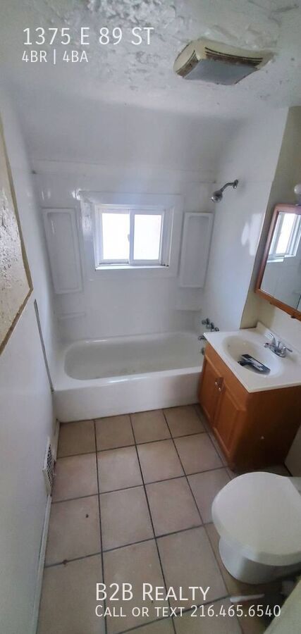 Foto del edificio - 1375 E 89th St