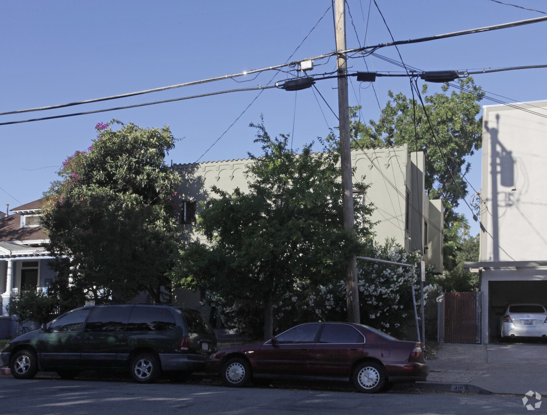 Building Photo - 417 S 8th St