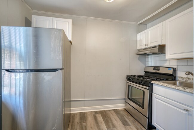 Photo - 4000 Hilton Rd Apartment