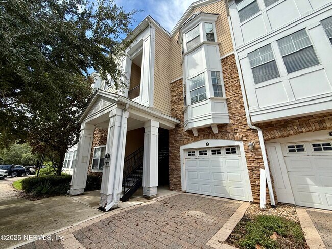 Foto del edificio - 8550 Touchton Rd