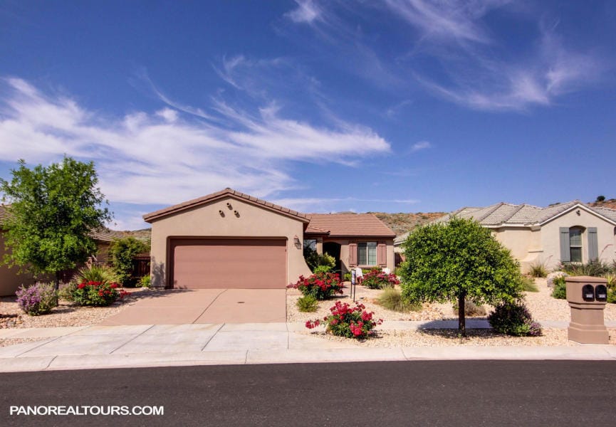 Primary Photo - Home in Coral Canyon