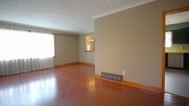 Photo du bâtiment - 94 Glenhaven St