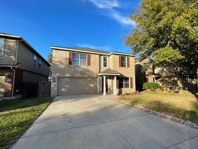 Building Photo - Stunning 2-story, 4-bedroom, 2.5-bathroom ...