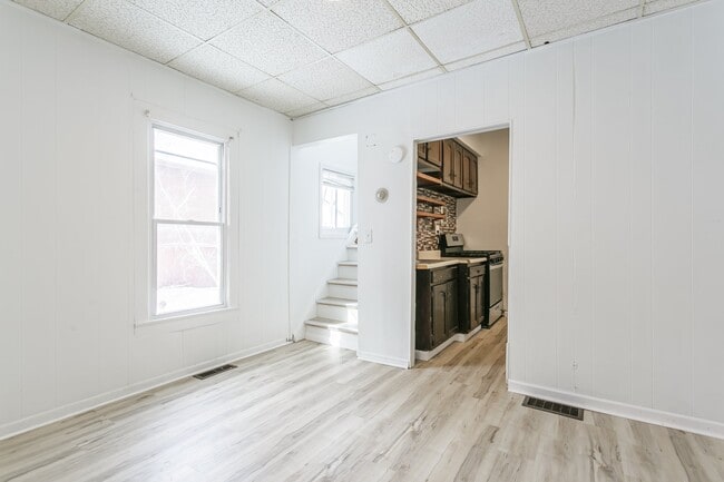 Foto del edificio - 26 Brockway Pl