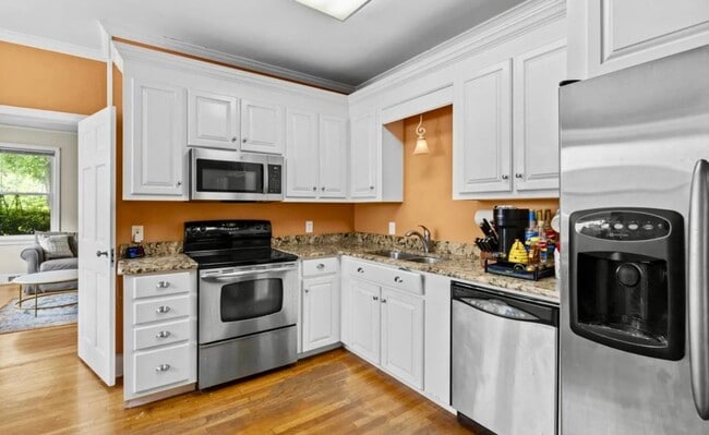 Building Photo - This home truly has it all—style, comfort,...
