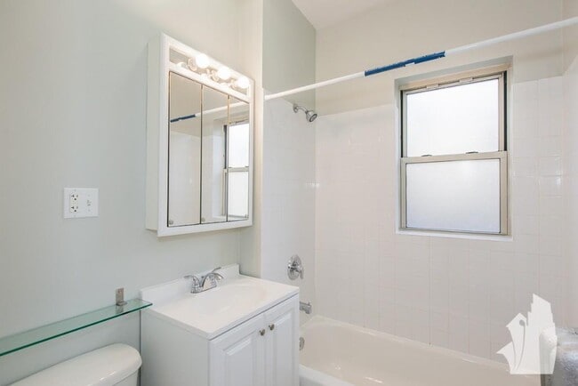 Foto del edificio - 1916 W Winona St