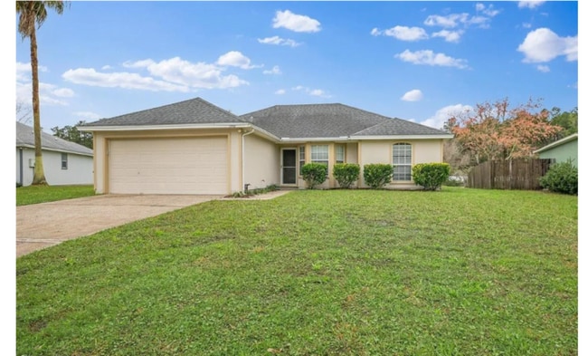 3 Bedroom Waterfront Home With Garage - 3 Bedroom Waterfront Home With Garage