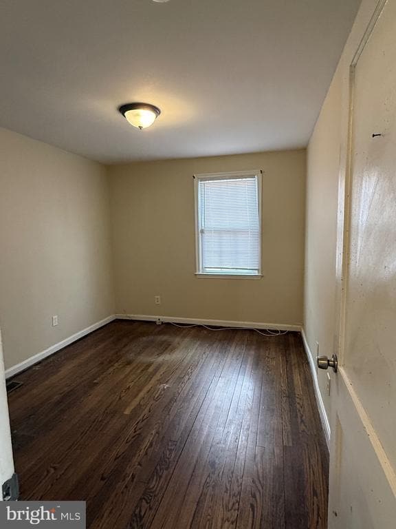 Foto del edificio - 2421 Ramblewood Dr