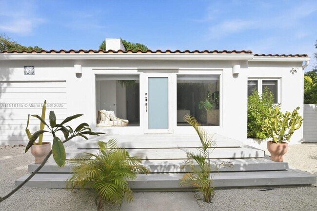 Foto del edificio - 753 NE 82nd Terrace