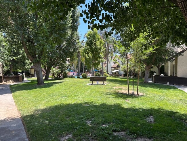 Building Photo - Stylish 3-Bedroom Rental in Prime Fresno L...