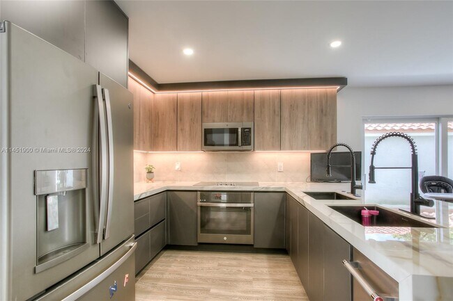 Building Photo - 18515 NW 55th Ave