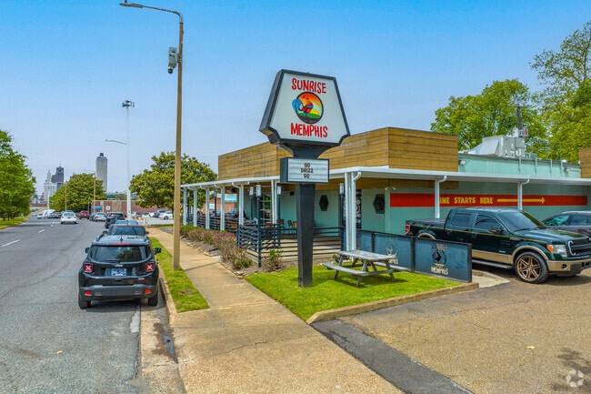 Sunrise Memphis is a popular breakfast and brunch spot on Jefferson Avenue.