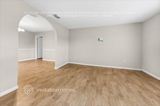 Foto del edificio - 4407 Orangewood Loop E