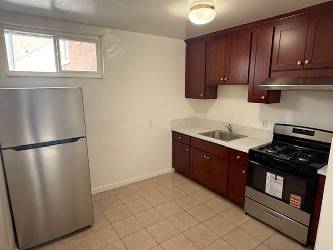 Photo - 45th St, 317