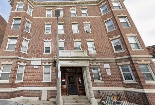 Foto del edificio - 126 Warren St