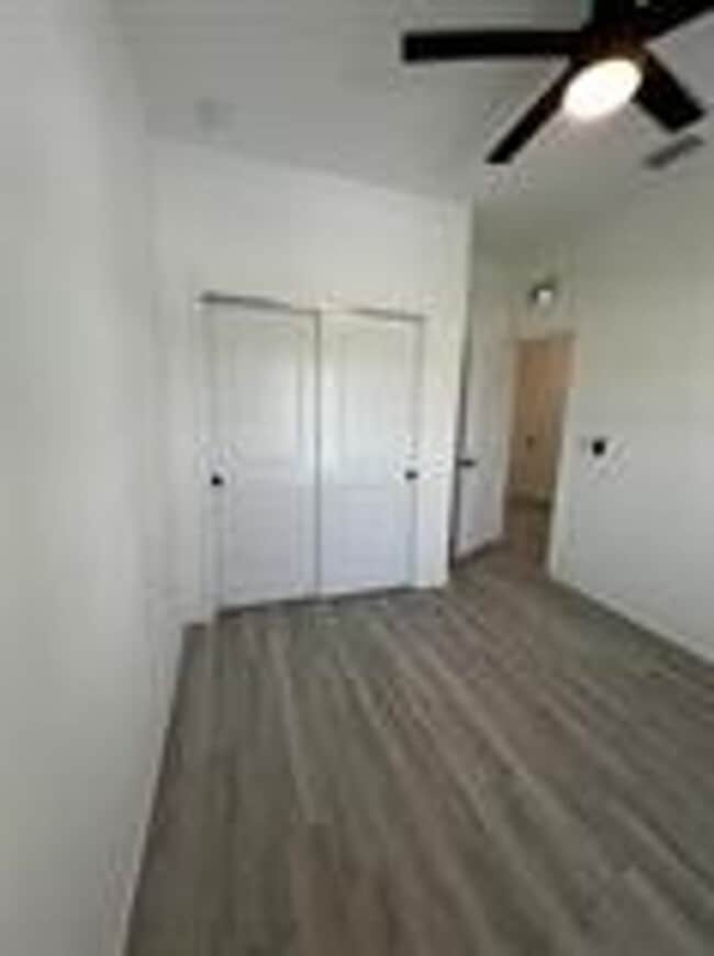 Building Photo - 1038 Albert Ave