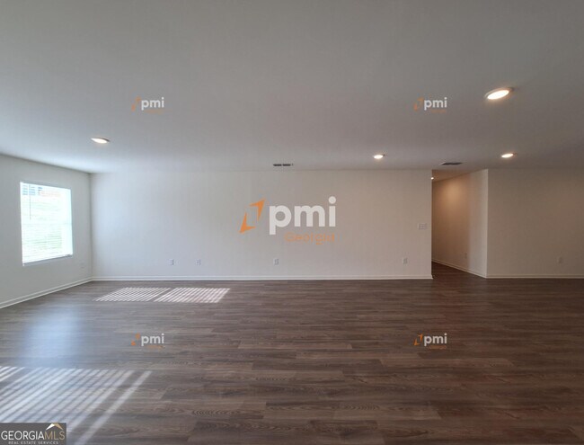 Foto del edificio - 313 Gazebo Dr