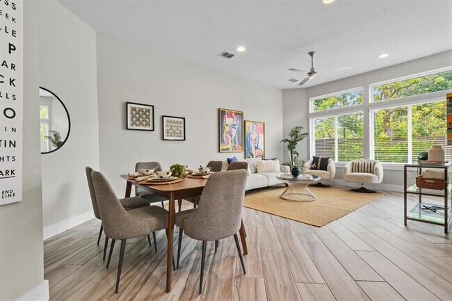 Foto del edificio - 5609 Tura Ln