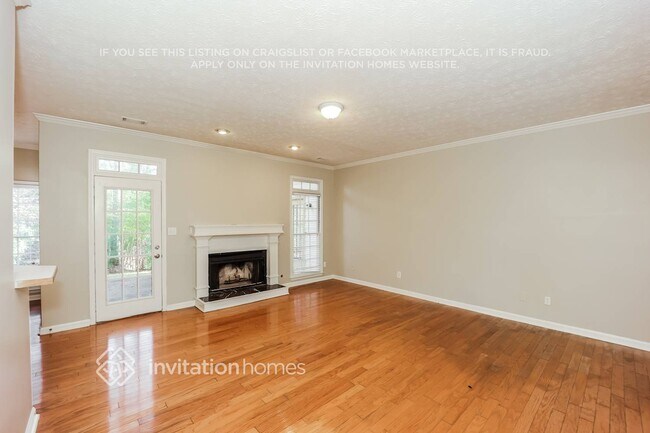 Foto del edificio - 2960 Forbes Trail
