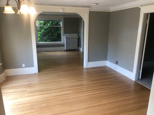 Foto del edificio - 2347-2349 Federal Ave E