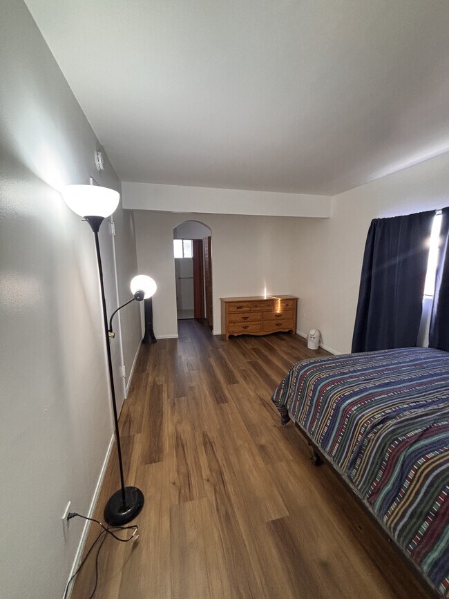 Photo - 15514 Flatbush Ave House