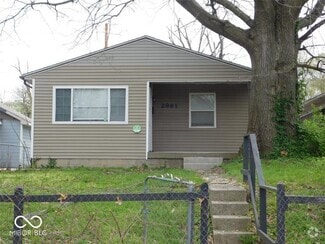 Building Photo - 2861 Lasalle St