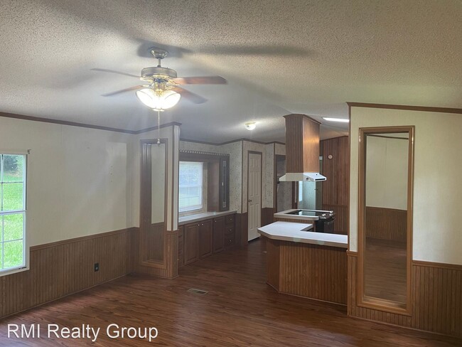 Building Photo - 3 br, 2 bath House - 74 Creek Road