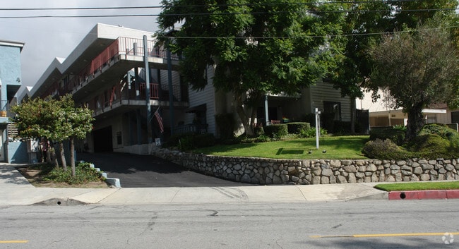 Building Photo - 3239 Altura Ave