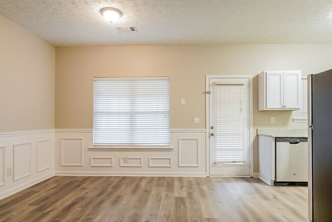 Building Photo - 145 Prescott Ct