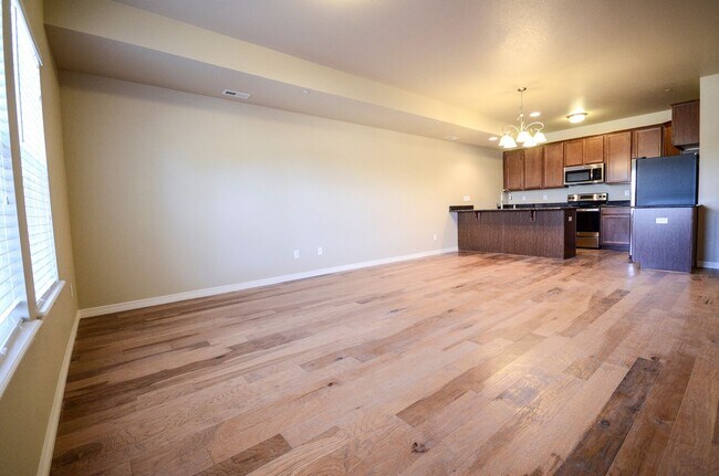 Foto del edificio - 3836 Manhattan Ave