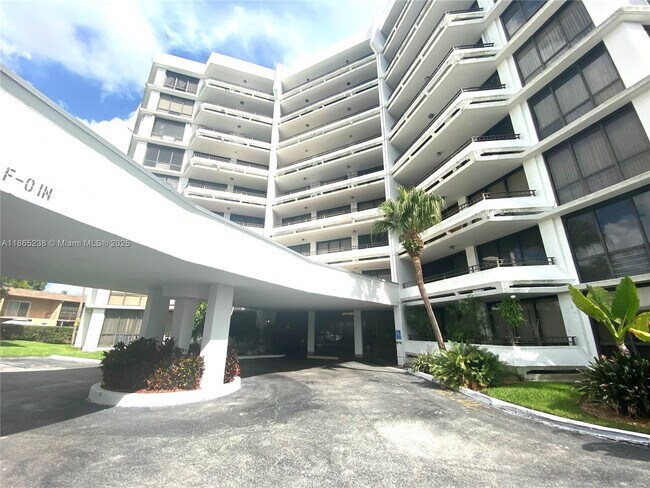 Foto del edificio - 13953 Kendale Lakes Cir