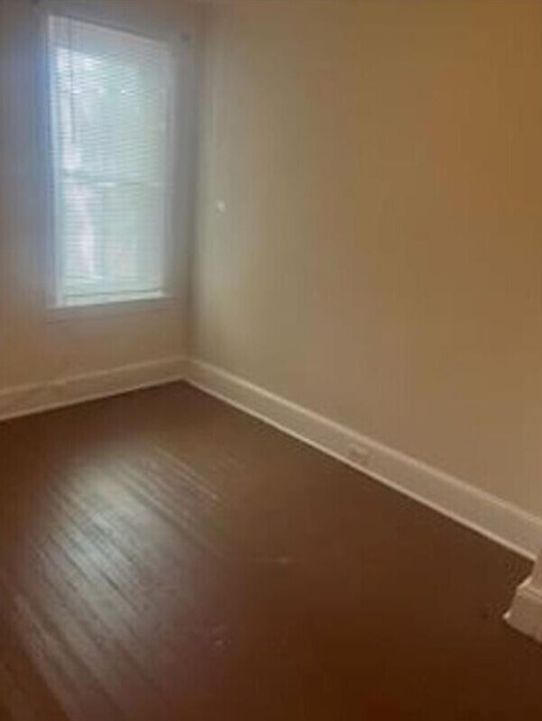 Foto del edificio - 926 Forrester Ave