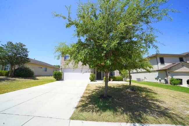 Foto del edificio - Beautifully Maintained Home in Schertz Now Available. Realtor Commission: $500