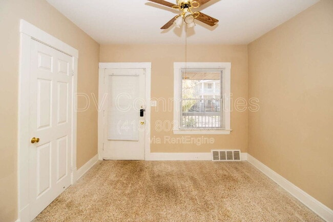 Building Photo - 3286 W 84th St