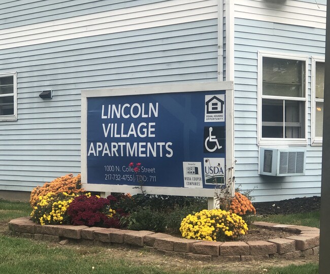 Foto del edificio - Lincoln Village