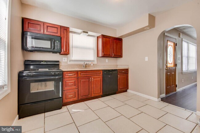 Foto del edificio - 4602 Harding Rd