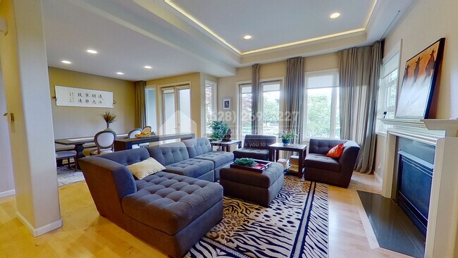 Foto del edificio - 734 1st St S